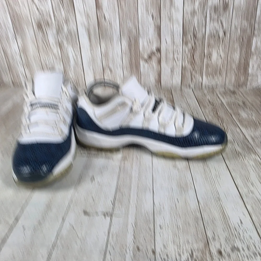 Kids Air Jordan 11 Retro Low Concord Snakeskin White Navy‎ Blue Youth 7Y